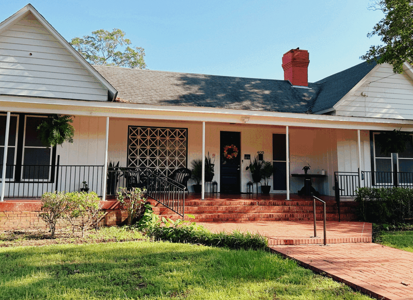 A GIF of featuring different angles of the property